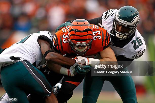 Leodis McKelvin of the Philadelphia Eagles and Jaylen Watkins of the Philadelphia Eagles combine to tackle Rex Burkhead of the Cincinnati Bengals...