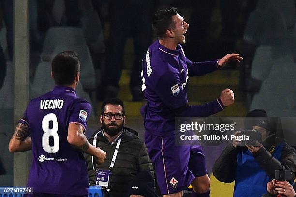Federico Bernardeschi of Fiorentina celebrates after scoring the opening goal during the Serie A match between ACF Fiorentina and US Citta di Palermo...