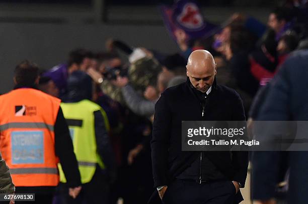 Head coach Eugenio Corini of Palermo show his dejection after Fiorentina's winning goal during the Serie A match between ACF Fiorentina and US Citta...