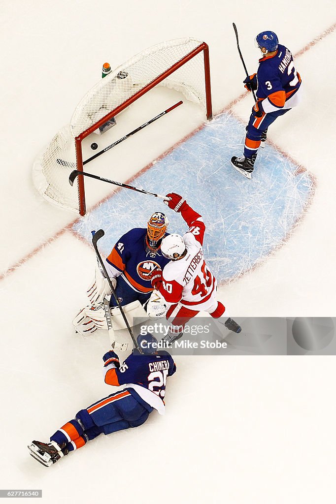 Detroit Red Wings v New York Islanders