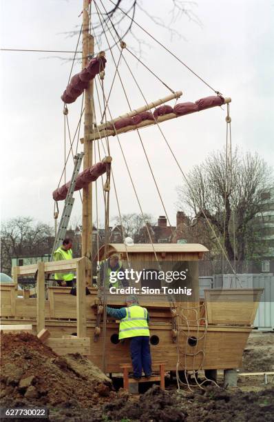 Construction of a pirate boat as a memorial in ho-nor of Diana, in Kensington Gardens.