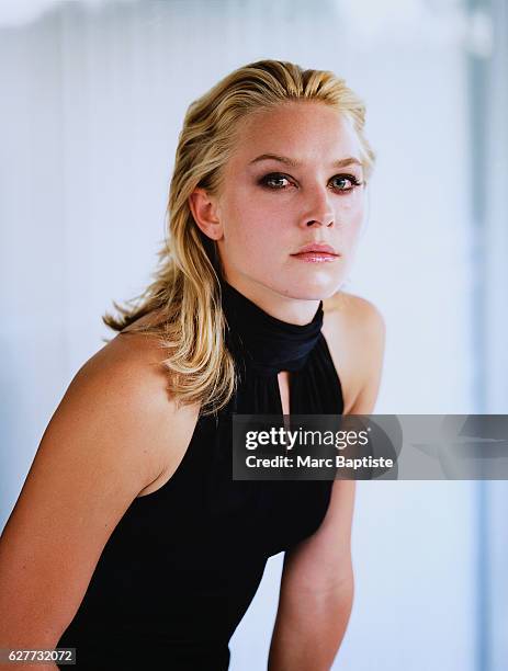 9,323 Elisabeth Röhm Photos & High Res Pictures - Getty Images