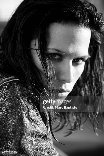 Rhona Rapper 3.103 Rhona Mitra Fotos und hochauflösende Bilder - Getty Images