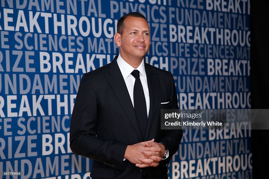 2017 Breakthrough Prize - Red Carpet