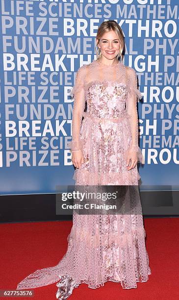 Actress Sienna Miller attends the 2017 Breakthrough Prize at NASA Ames Research Center on December 4, 2016 in Mountain View, California.