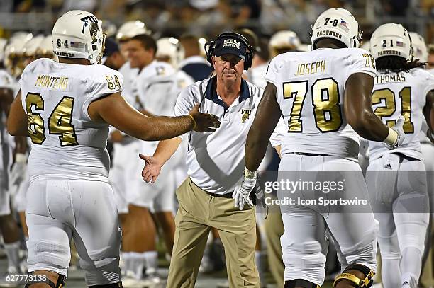 Ron Rector Football Player 171 Coach Ron Turner Stock Photos, High-Res Pictures, and Images ...