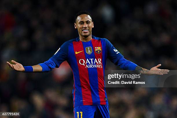 Neymar Jr. Of FC Barcelona reacts during the La Liga match between FC Barcelona and Real Madrid CF at Camp Nou stadium on December 3, 2016 in...