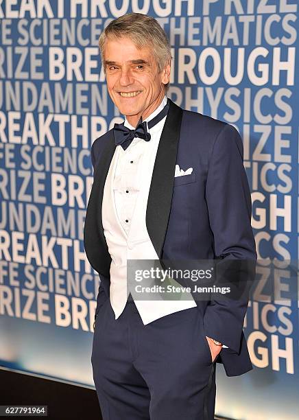 Actor Jeremy Irons attends the Red Carpet at the 5th Annual Breakthrough Prize Ceremony at NASA Ames Research Center on December 4, 2016 in Mountain...