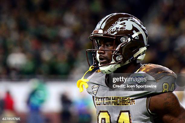 Western Michigan Broncos Wide Receiver Corey Davis runs back to the sidelines during the MAC Championship game between the Ohio Bobcats and the...