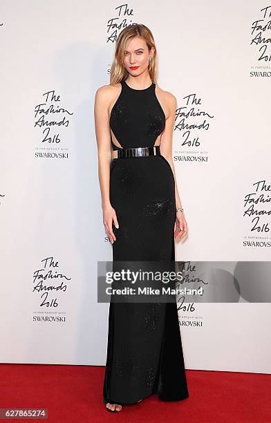 Karlie Kloss poses at The Fashion Awards 2016 at Royal Albert Hall on December 5, 2016 in London, England.