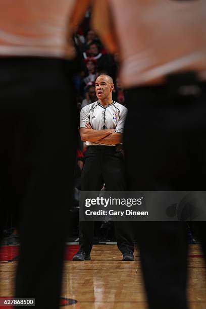 Referee Dan Crawford looks on during the game between the Chicago Bulls and the New York Knicks on November 4, 2016 at the United Center in Chicago,...