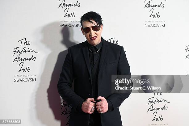 Marilyn Manson poses in the winners room at The Fashion Awards 2016 at Royal Albert Hall on December 5, 2016 in London, England.