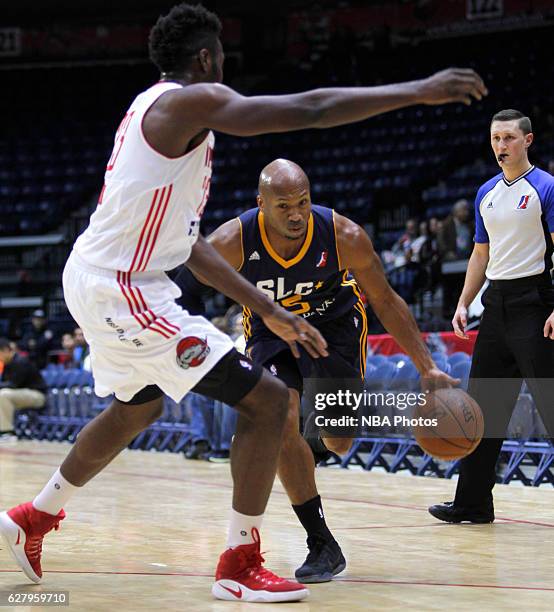 Sundiata Gaines of the Salt Lake City Stars drives to the basket against the Rio Grande Valley Vipers on December 5, 2016 at the State Farm Arena in...