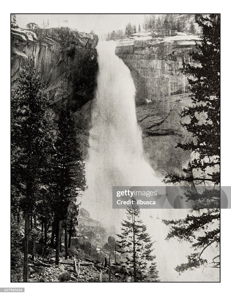 Fotografia antiga das quedas de Nevada, o Vale de Yosemite