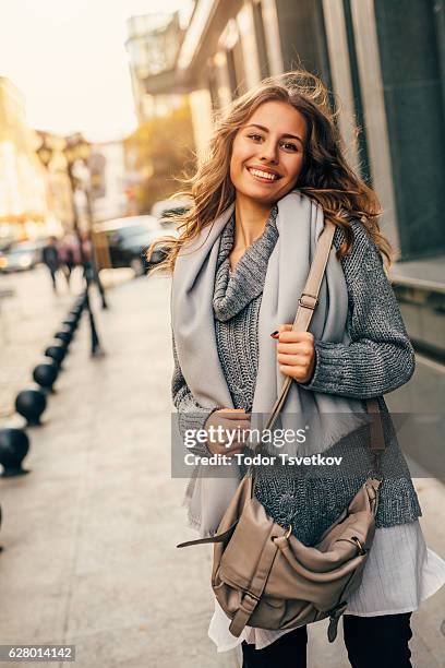 beautiful woman in the city - beautiful woman fall stock pictures, royalty-free photos & images