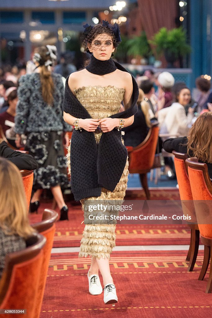 "Chanel Collection des Metiers d'Art 2016/17 : Paris Cosmopolite"  : Show At Hotel Ritz