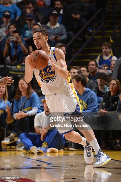 Klay Thompson of the Golden State Warriors catches a pass during the game against the Indiana Pacers on December 5, 2016 at ORACLE Arena in Oakland,...