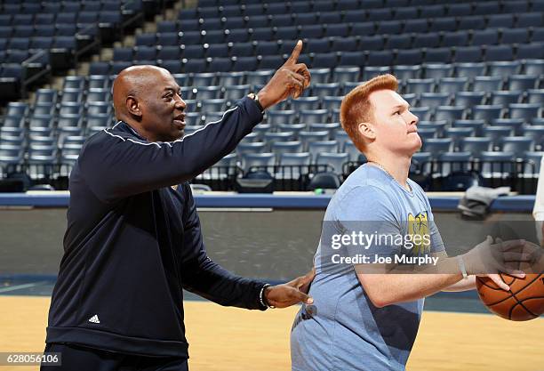 Keith Smart of the Memphis Grizzlies participates in a coaching clinic to tip-off The Memphis Police Athletic/Activities League program on December...