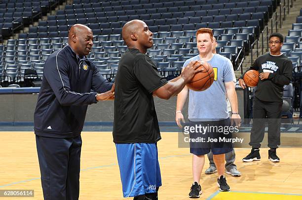 Keith Smart of the Memphis Grizzlies participates in a coaching clinic to tip-off The Memphis Police Athletic/Activities League program on December...