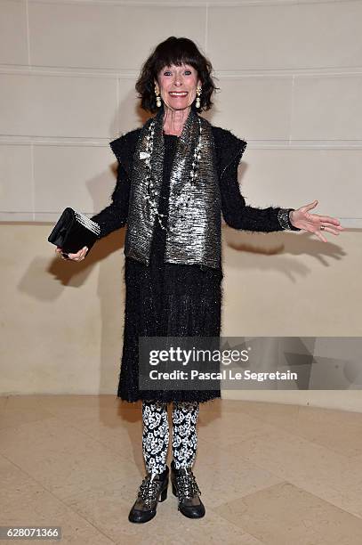 Geraldine Chaplin attends "Chanel Collection des Metiers d'Art 2016/17 : Paris Cosmopolite" Show on December 6, 2016 in Paris, France.