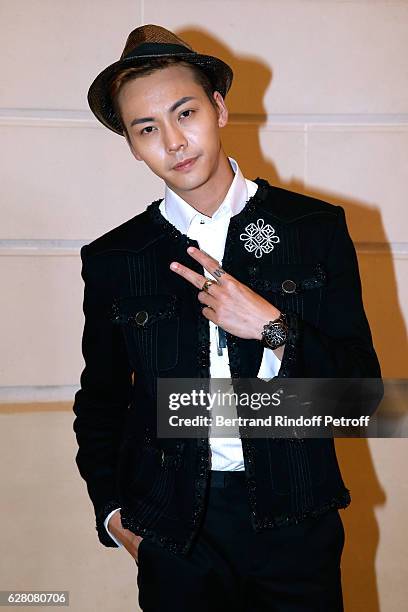 Singer William Chan attends the "Chanel Collection des Metiers d'Art 2016/17 : Paris Cosmopolite" : Photocall at Hotel Ritz on December 6, 2016 in...