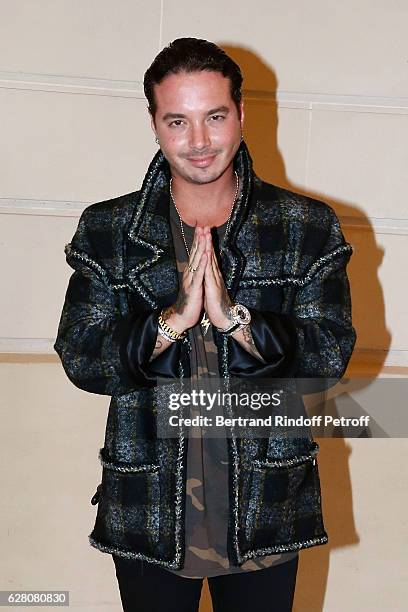 Singer J Balvin attends the "Chanel Collection des Metiers d'Art 2016/17 : Paris Cosmopolite" : Photocall at Hotel Ritz on December 6, 2016 in Paris,...