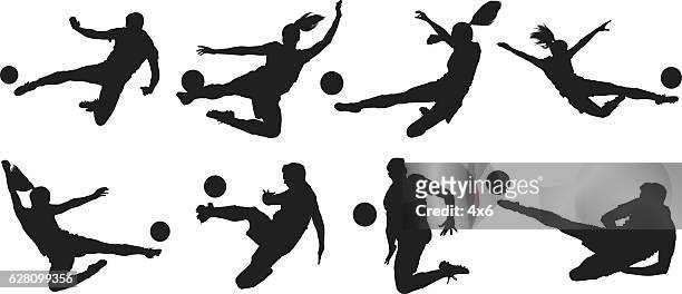 fußballer, die den ball treten - pferdeschwanz stock-grafiken, -clipart, -cartoons und -symbole