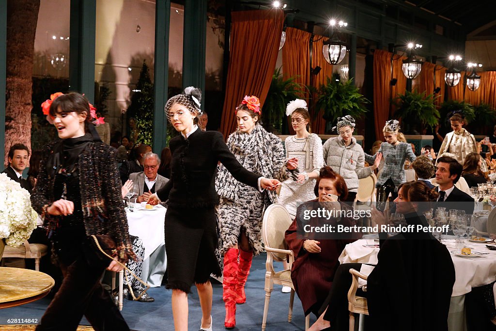 "Chanel Collection des Metiers d'Art 2016/17 : Paris Cosmopolite"  : Show At Hotel Ritz