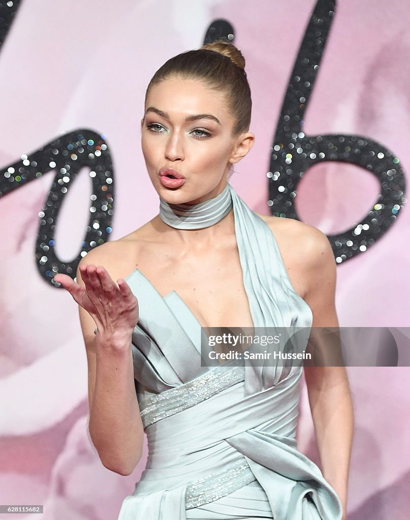 The Fashion Awards 2016 - Red Carpet Arrivals