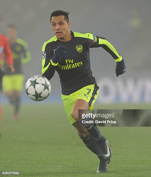 Alexis Sanchez of Arsenal during the UEFA Champions League match between FC Basel and Arsenal at St. Jakob-Park on December 6, 2016 in Basel,...