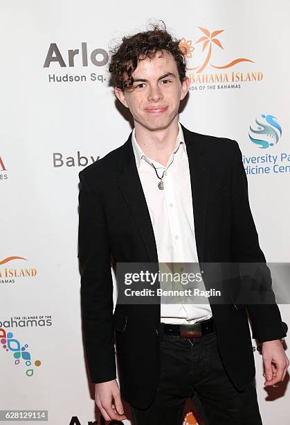 Max Mackenzie attends the BELLA New York Holiday Issue Cover Party & Holiday shopping event on December 6, 2016 in New York City.