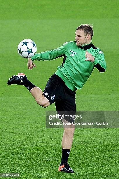 Tony Jantschke, playing with the ball during the training session at the Camp Not stadium, before the UEFA Champions League match between F.C...