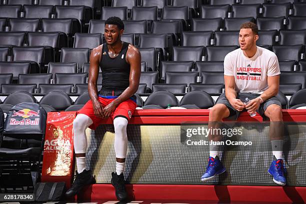 Blake Griffin talk with teammate Diamond Stone of the LA Clippers before the game against the Detroit Pistons on November 7, 2016 at the STAPLES...