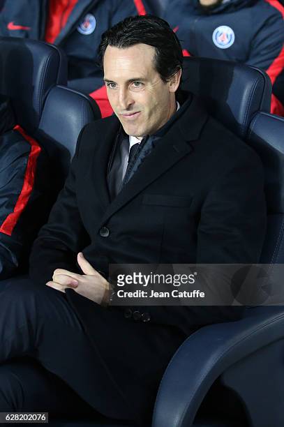 Coach of PSG Unai Emery looks on during the UEFA Champions League match between Paris Saint-Germain and PFC Ludogorets Razgrad at Parc des Princes...