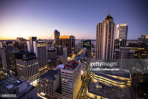vibrant new zealand city lights - auckland stock pictures, royalty-free photos & images