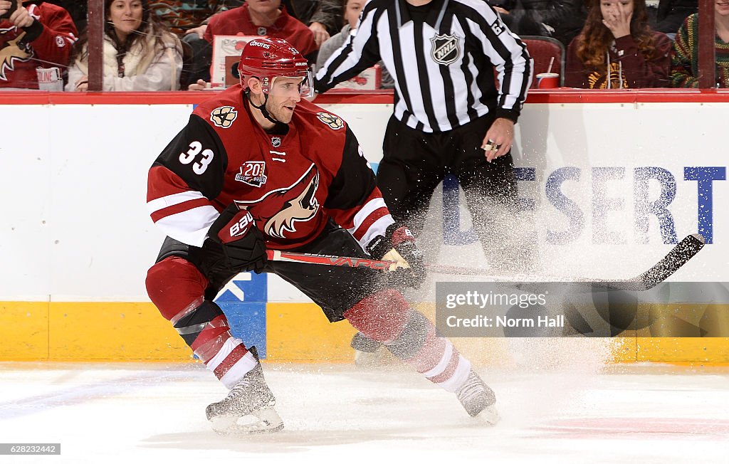 Columbus Blue Jackets v Arizona Coyotes