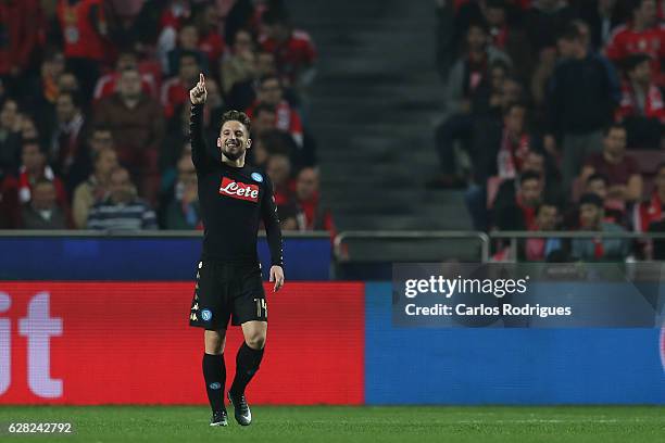 Napoli«s forward Dries Mertens from Belgium celebrates scoring Napoli second goal during the UEFA Champions League group B match between SL Benfica v...