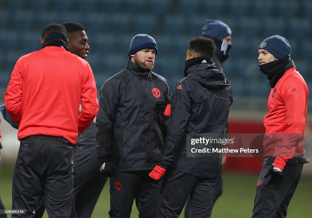 Manchester United Training and Press Conference