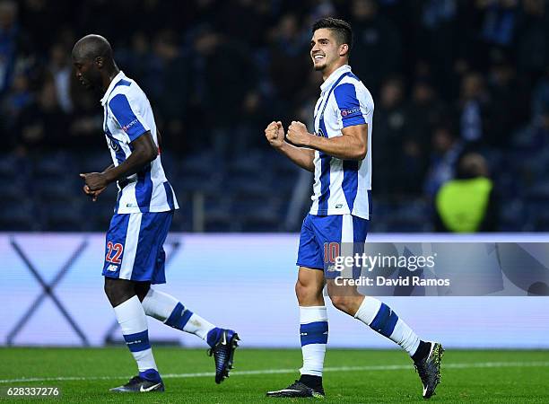 Andre Silva of FC Porto celebrates scoring his sides fourth goal during the UEFA Champions League Group G match between FC Porto and Leicester City...