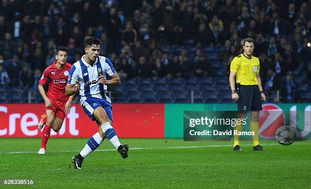 Andre Silva of FC Porto scores his sides fourth goal from the penalty spot during the UEFA Champions League Group G match between FC Porto and...