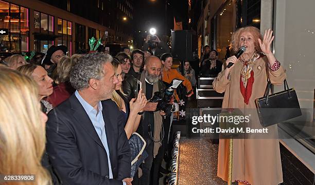 Catherine Tate attends the Stella McCartney Christmas Lights switch on at the Stella McCartney Bruton Street Store on December 7, 2016 in London,...