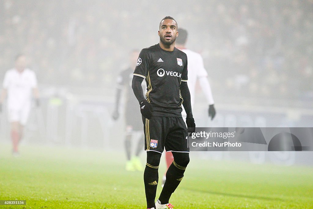 Olympique Lyonnais v FC Sevilla - Champions League