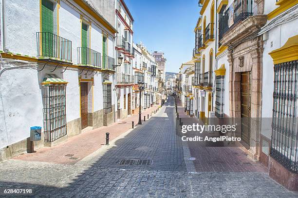pueblo andaluz-. andalusian village - cádiz stockfoto's en -beelden