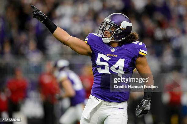 Eric Kendricks of the Minnesota Vikings celebrates a play against the Arizona Cardinals during the game on November 20, 2016 at US Bank Stadium in...