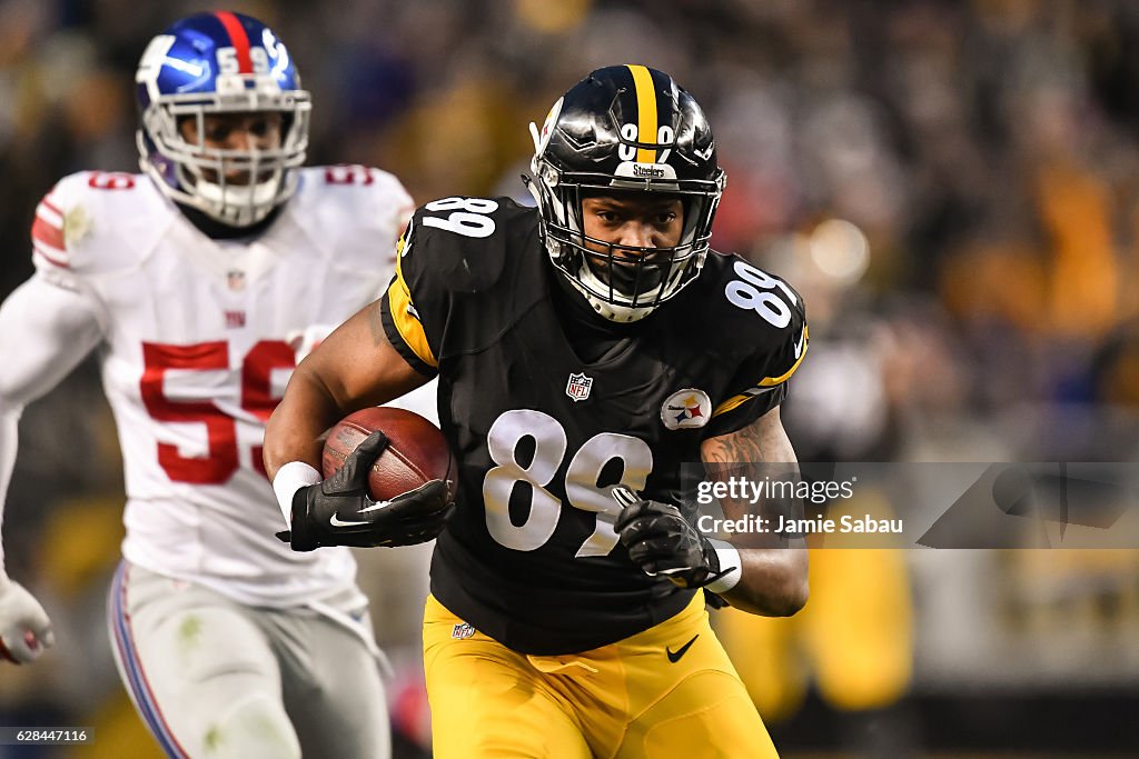 New York Giants v Pittsburgh Steelers