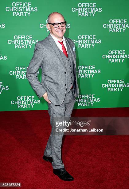 Actor Rob Corddry attends the LA Premiere of Paramount Pictures "Office Christmas Party" at Regency Village Theatre on December 7, 2016 in Westwood,...