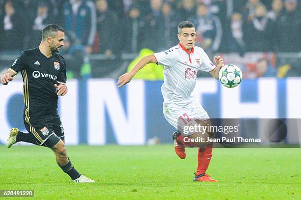 Wissam BEN YEDDER of Seville during the Champions League match between Lyon and Sevilla at Stade des Lumieres on December 7, 2016 in...