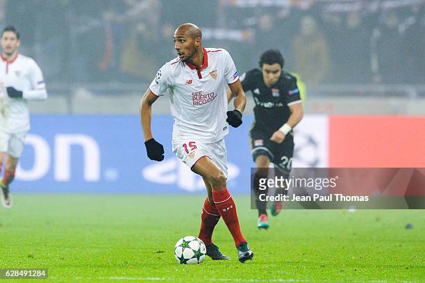 Steven NZONZI of Seville during the Champions League match between Lyon and Sevilla at Stade des Lumieres on December 7, 2016 in Decines-Charpieu,...