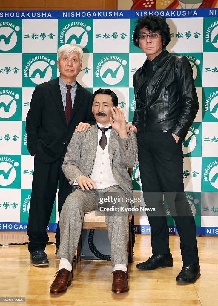 Robot of novelist Soseki Natsume unveiled