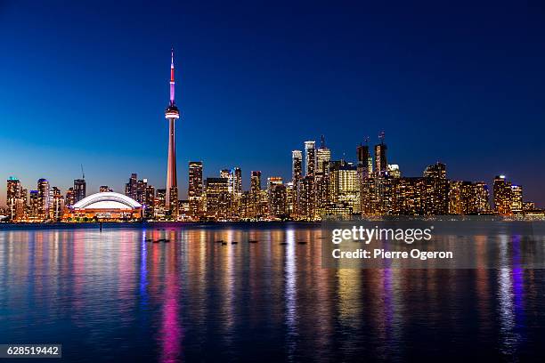 toronto skyline - toronto stock-fotos und bilder
